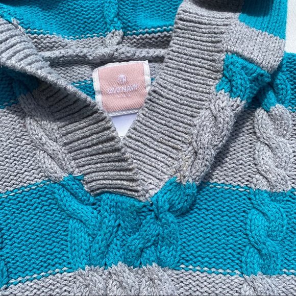 Old Navy Girls Grey/Teal Knitted Cable Hoodie 3T - Picture 3 of 15